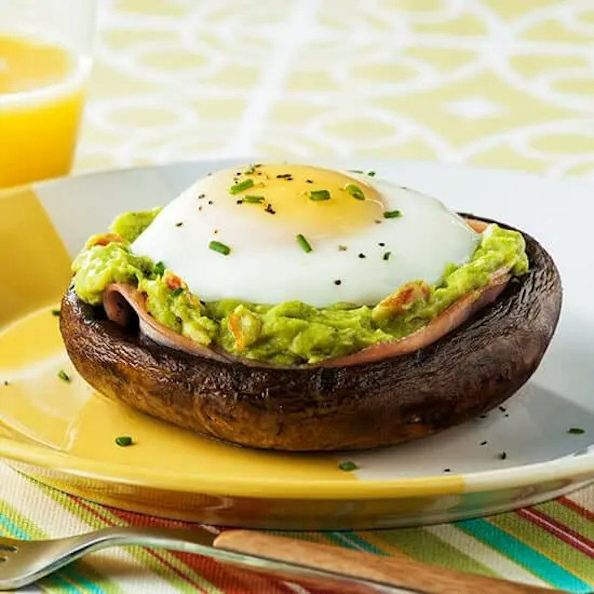 Portobello Stuffed with Ham, Egg, and Guacamole Recipe Card